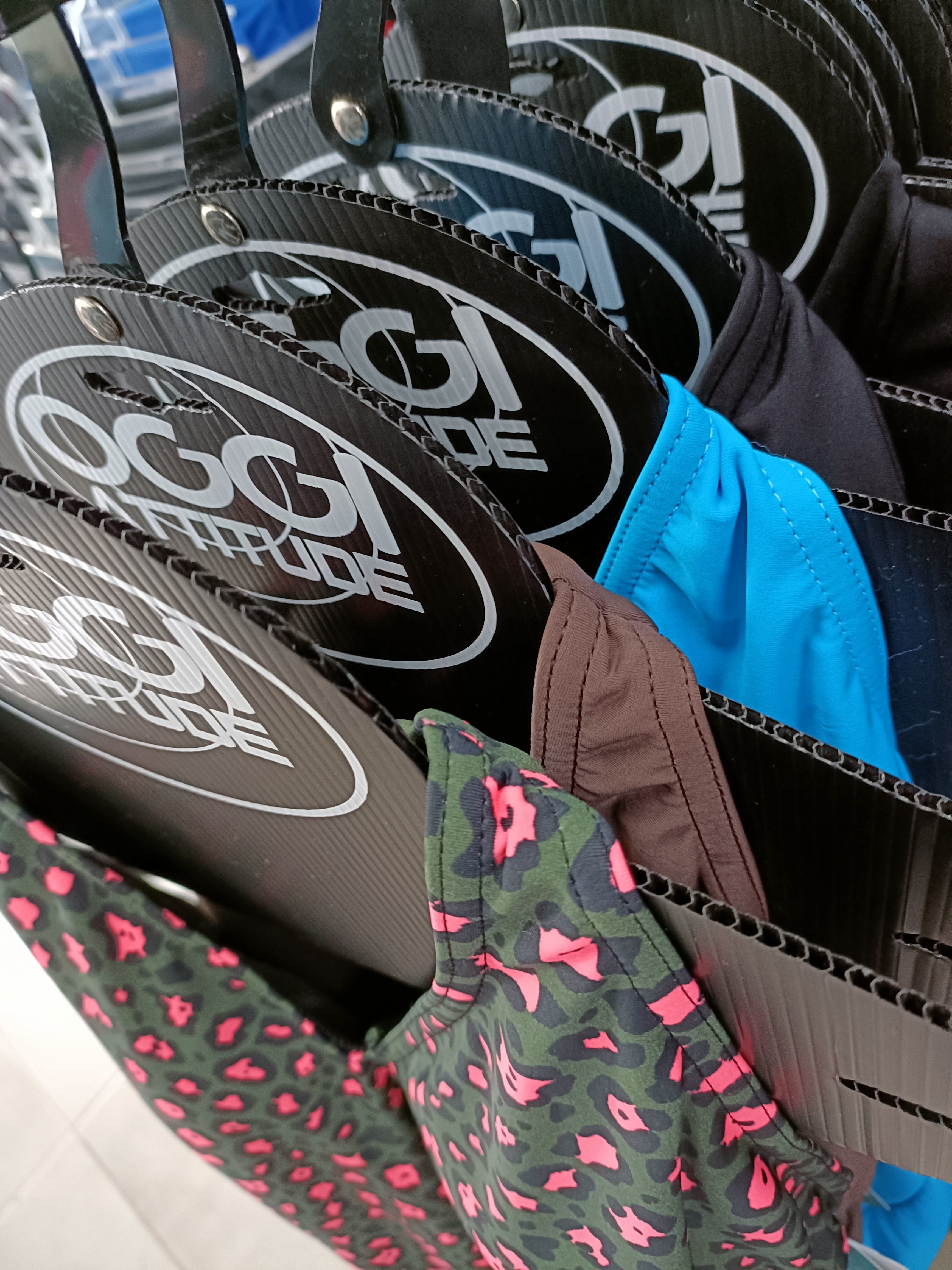 495 Ladies Bond Costume