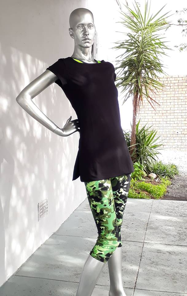 307CL Cap Sleeve T, with slit detail